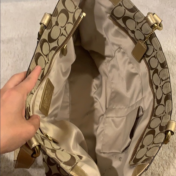 Coach Penelope Metallic Signature Tote XL - Picture 2 of 7